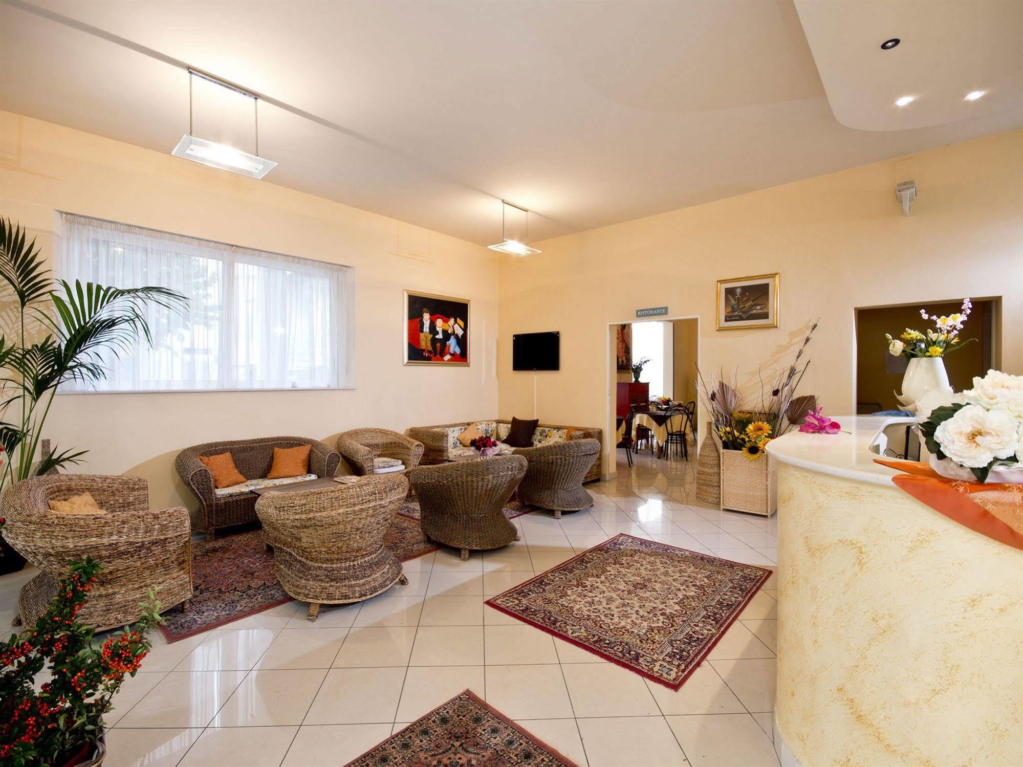 צ'סנטיקו Villa Silvie Rose מראה חיצוני תמונה