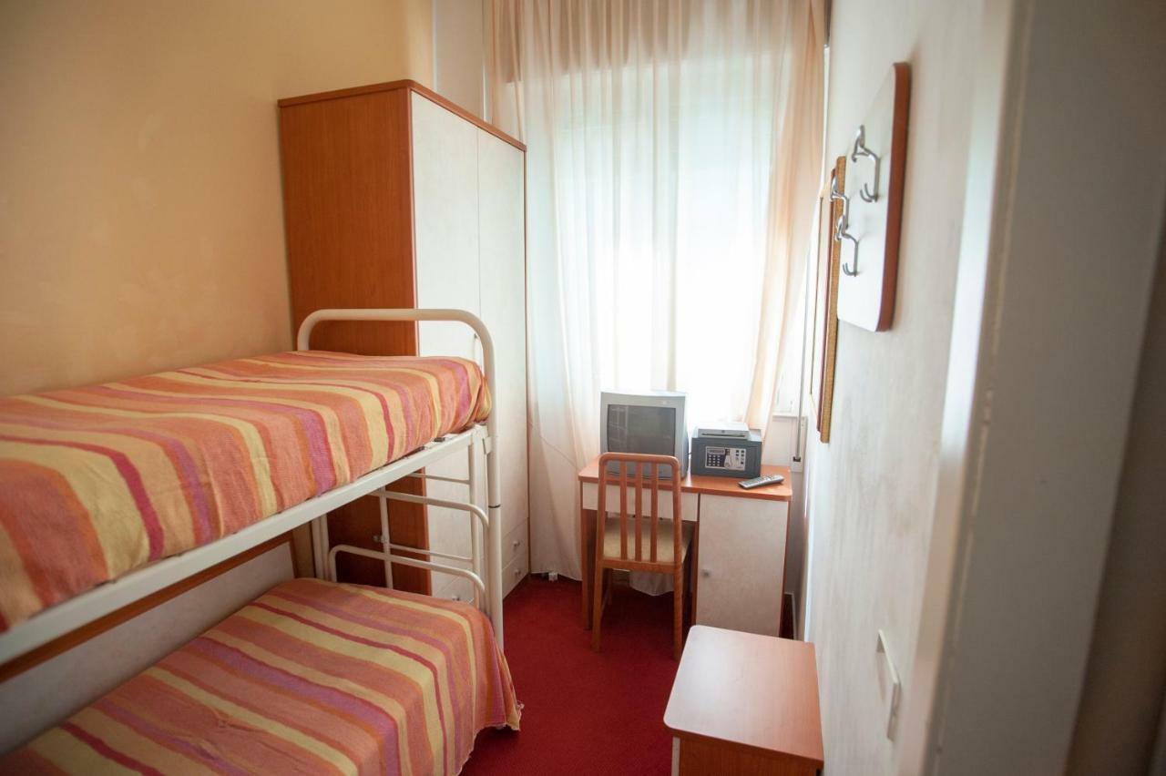 צ'סנטיקו Villa Silvie Rose מראה חיצוני תמונה